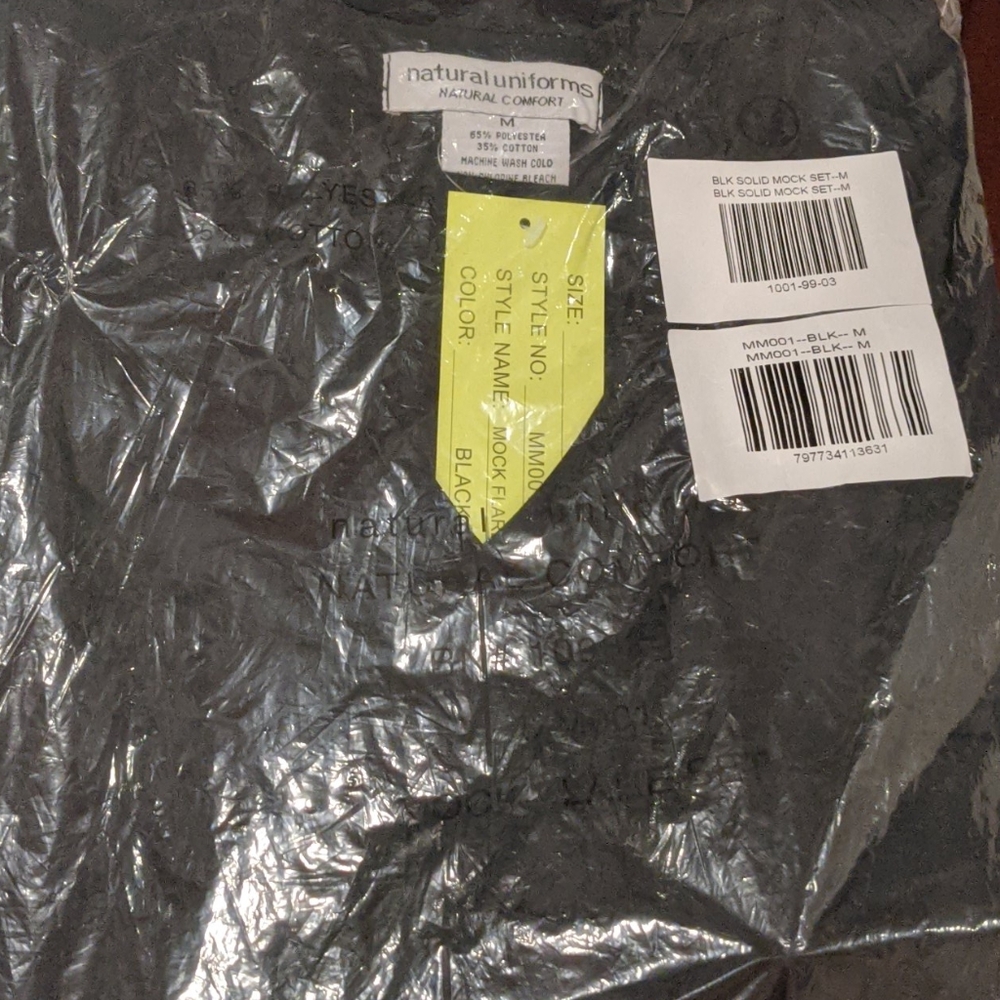 New with tags black scrubs